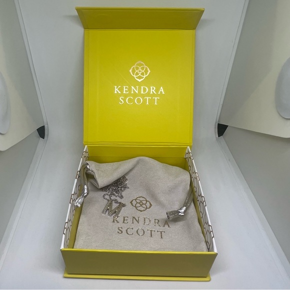 NEW Kendra Scott Initial “M” Pendant Necklace Silver Rhodium Box Pouch - Picture 5 of 8